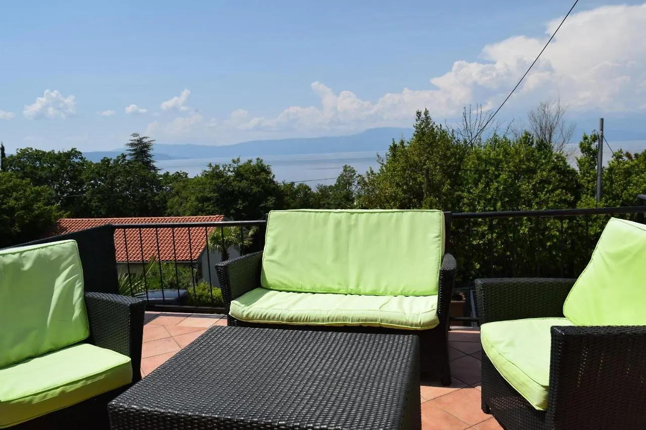 Apartment Ivana Njivice