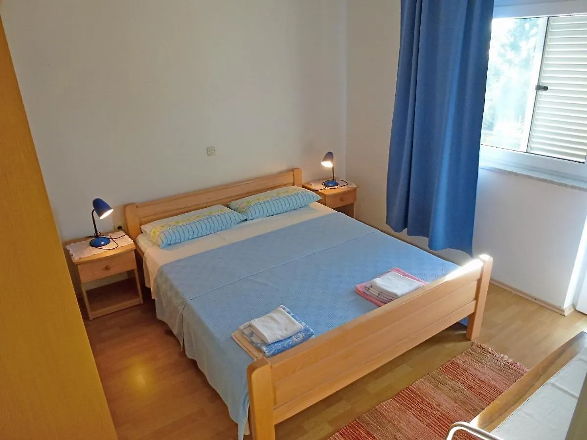 Apartment Ivana Njivice